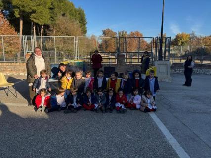 a5d6fb79-a271-4297-8963-2c66a9a21f2b