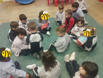 3ba00250-a235-4c22-9e63-0aa7c5a7b485