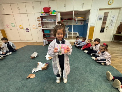 7c2076e4-7506-4a67-8241-33e6f9f9c038