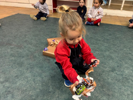 7e7fb9e4-a4fd-4b90-9168-9fd9a32cd043