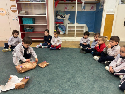 98d2eca3-f7f1-4544-95a5-a90db862fb33